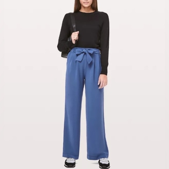 Lululemon Noir Pant Woven in Gatsby Blue - Picture 1 of 11
